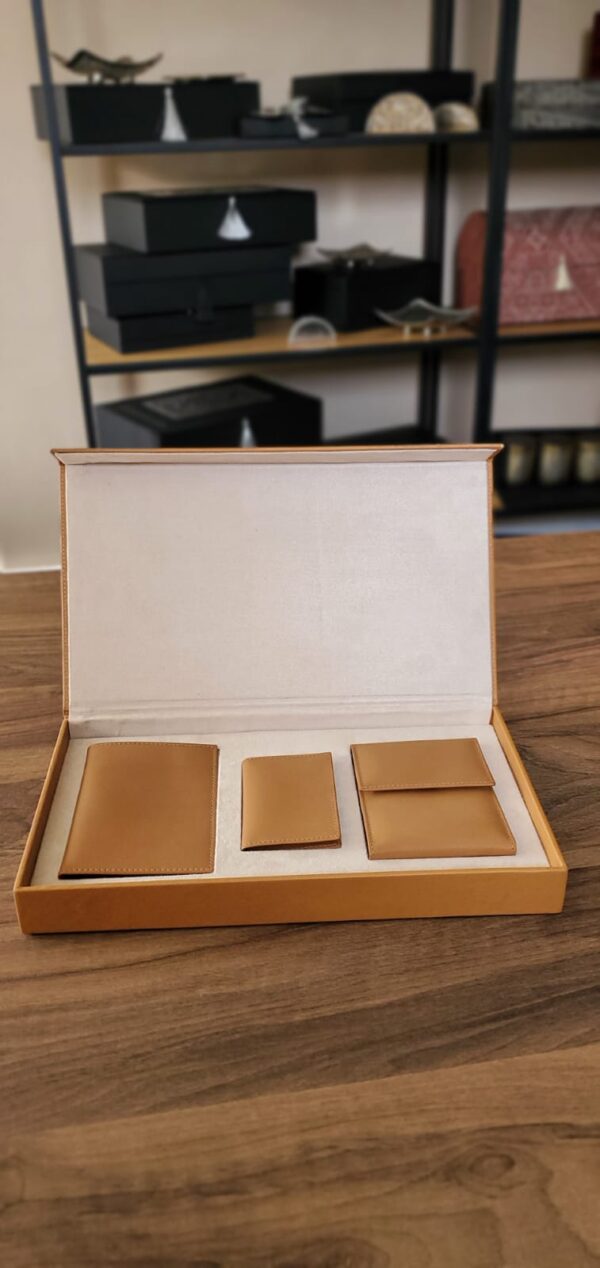 Coffret de Cuir Véritable - Carnet, Portefeuille et Étui à Cartes