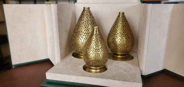 coffret de luminaires en cuivre cisele decoration marocaine traditionnelle