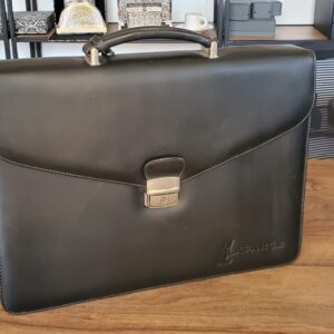 Sacoche d'Affaires en Cuir Noir Premium - Élégance Intemporelle et Pratique pour les Professionnels