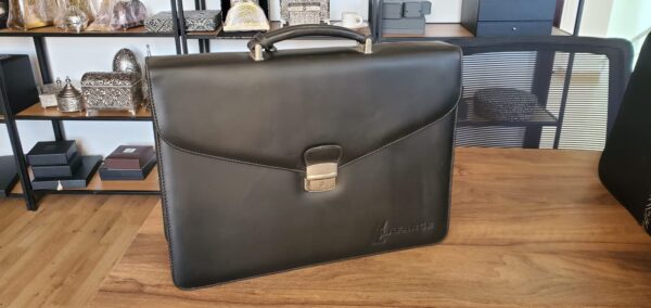 Sacoche d'Affaires en Cuir Noir Premium - Élégance Intemporelle et Pratique pour les Professionnels